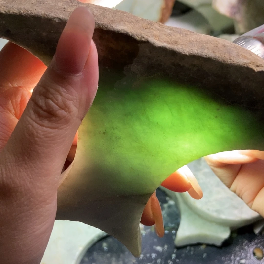 翡翠未镶嵌挂件天然翡翠