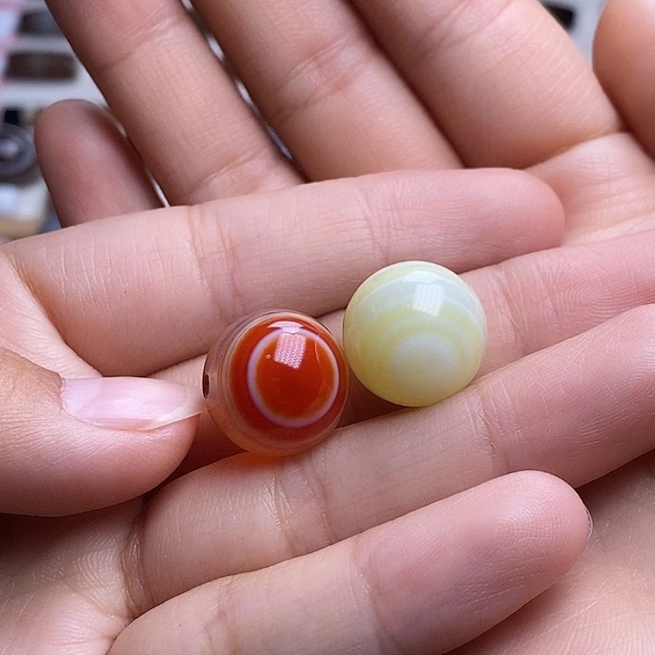 未镶嵌颈饰玛瑙/玉髓与*