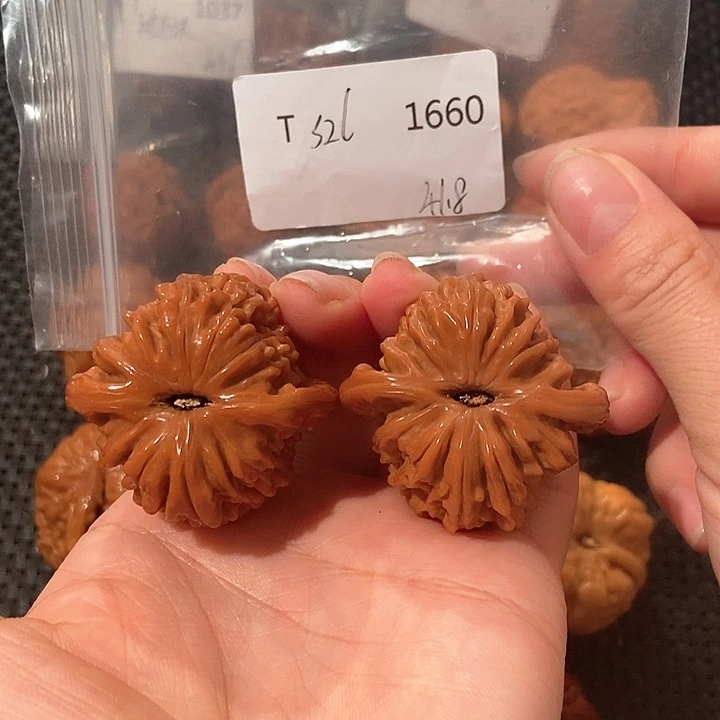 文玩核桃吊坠四座楼41.8