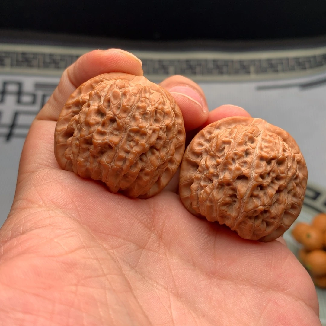 高***懂文玩核桃把件37尺全品无修血麒麟