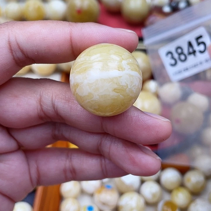 蜜蜡未镶嵌珠宝奇石粉平头26.6虎皮