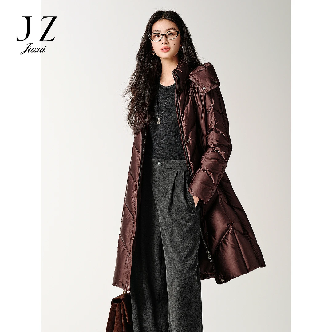 JUZUI玖姿JTFD03204琥珀流光风优雅收腰鹅绒羽绒服女2025冬季新款