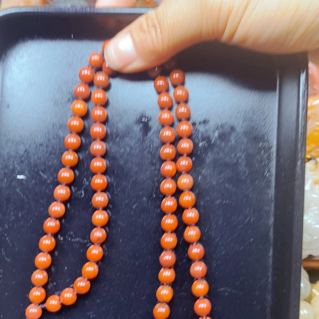 石英质玉（黄龙玉）未镶嵌颈饰