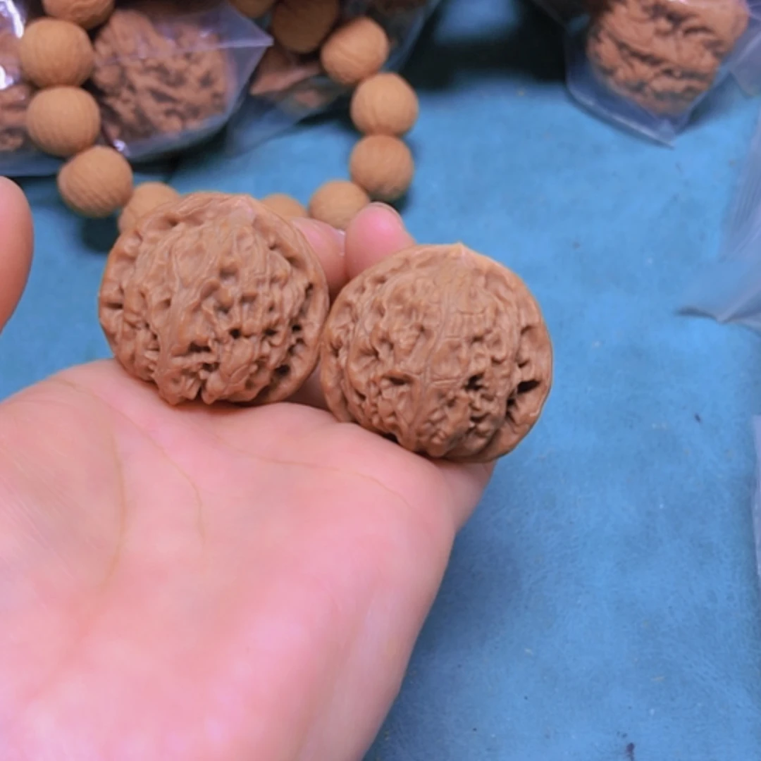 【闪购商品】把件核桃35宫灯有修