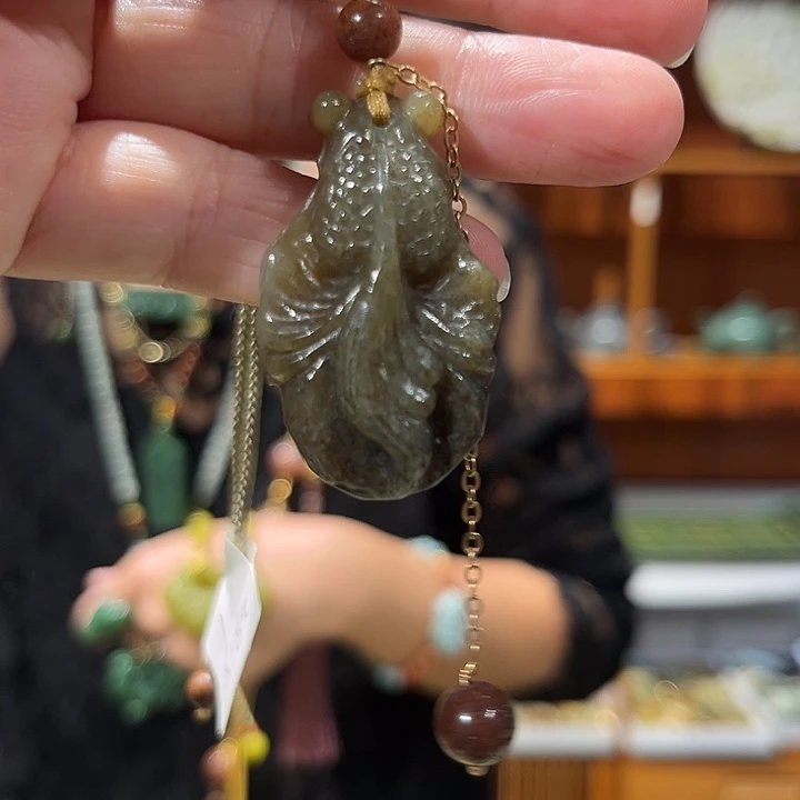 未镶嵌岫玉毛衣链