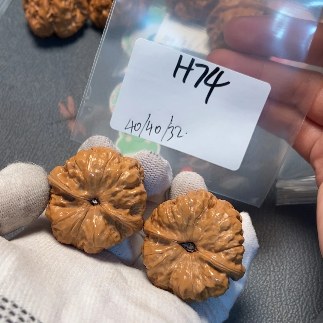 文玩核桃吊坠蛤蟆