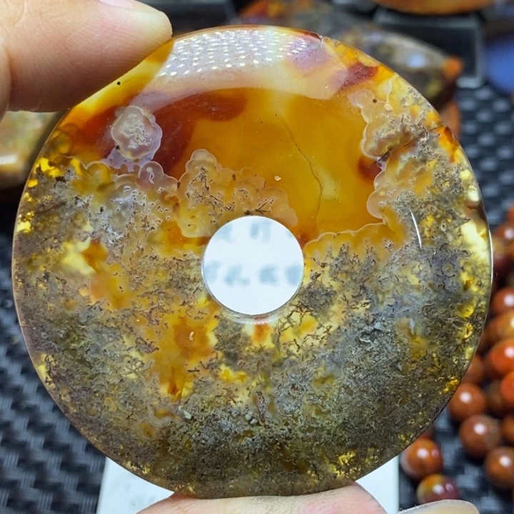 玛瑙/玉髓颈饰未镶嵌
