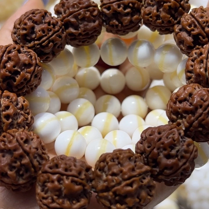 大果紫檀（缅甸花梨）1.2一线天全品精品