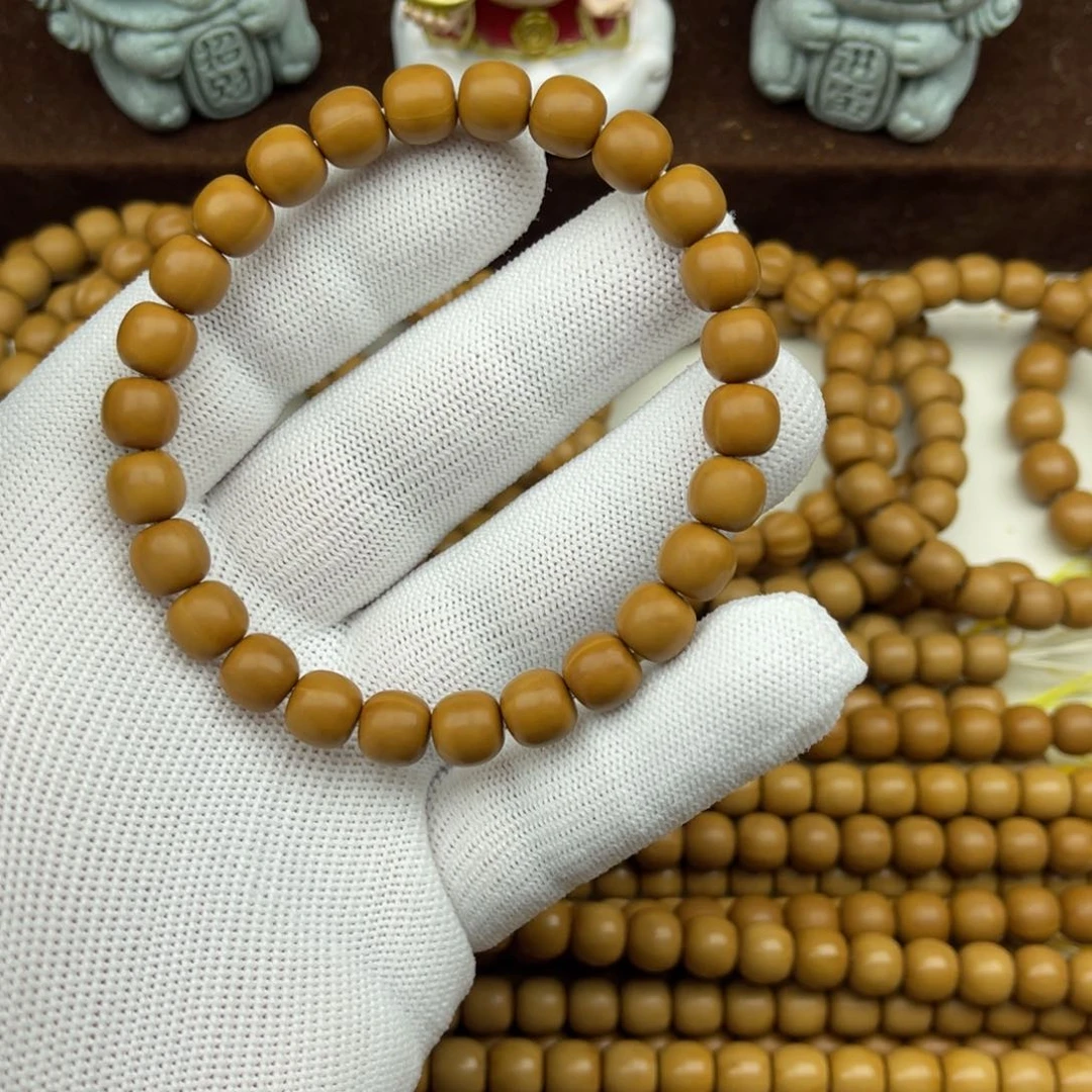 猴头核桃吊坠小****人无暇