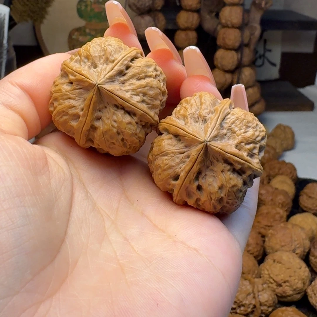 把件文玩核桃四棱36.2