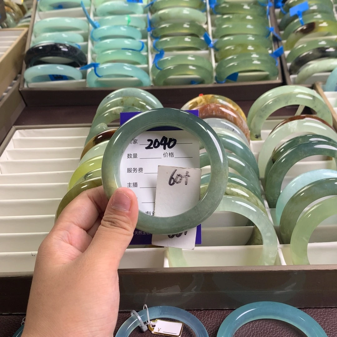 未镶嵌蛇纹石玉手镯2040