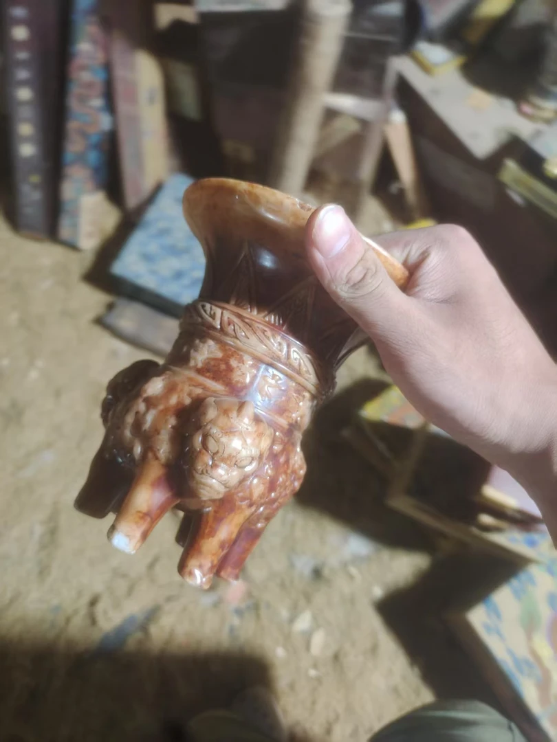 1个深色摆件链接箱子2号