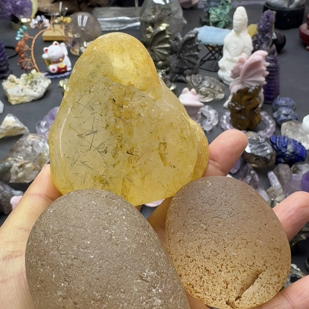 漫***J石材原石三个的故事