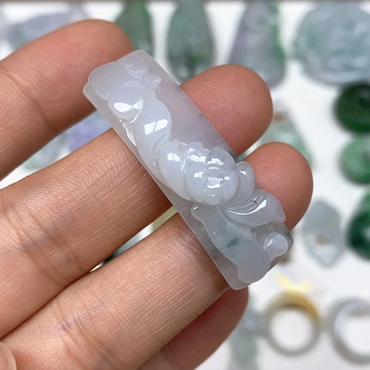 翡翠未镶嵌颈饰41号