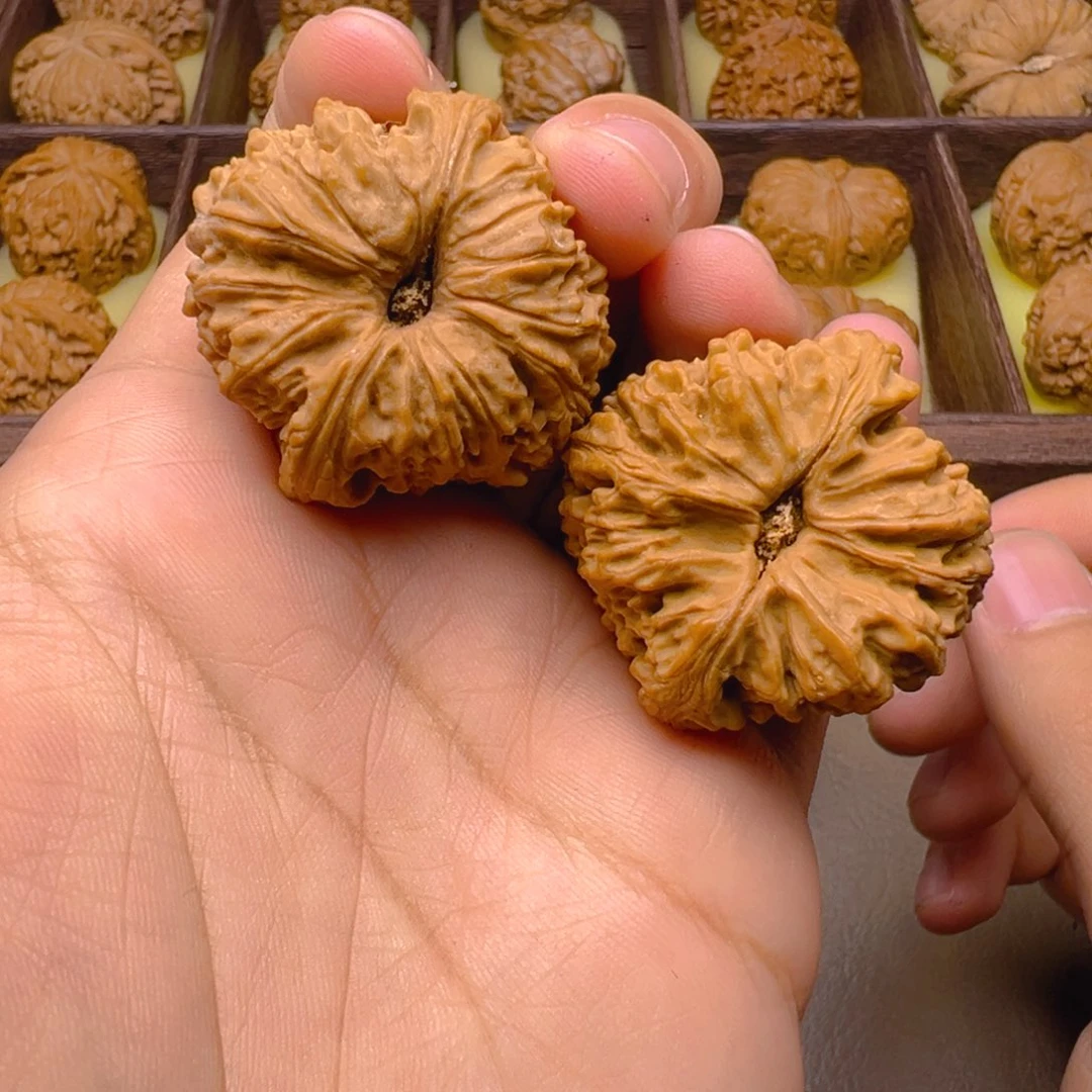 把件文玩核桃38尺南疆石