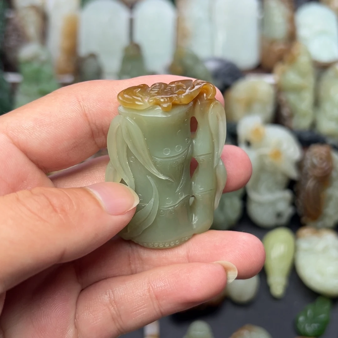 和田玉未镶嵌挂件