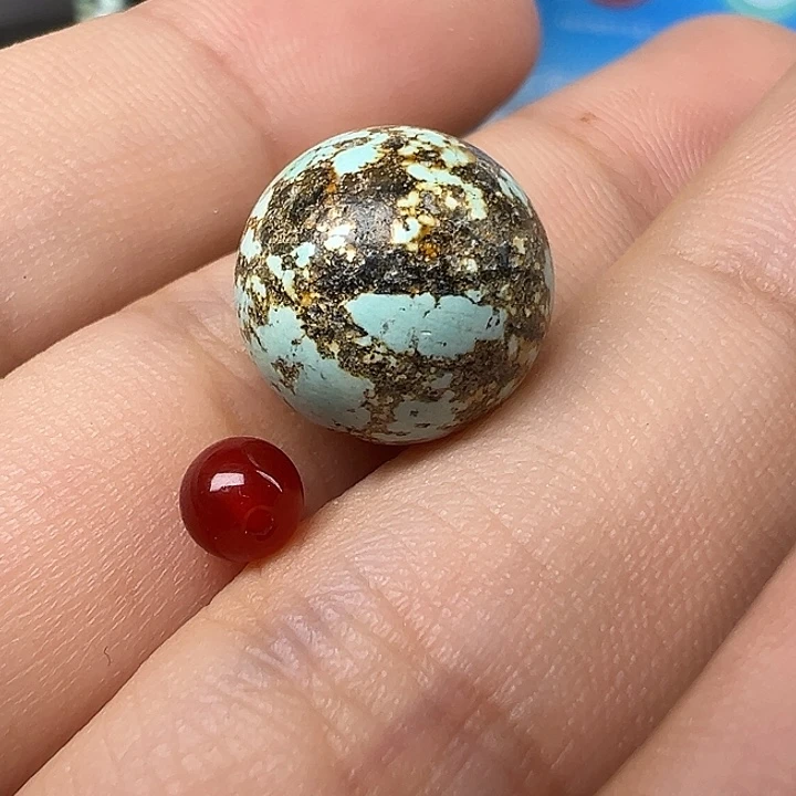 卫***华南红玛瑙未镶嵌配饰11.8瑕疵