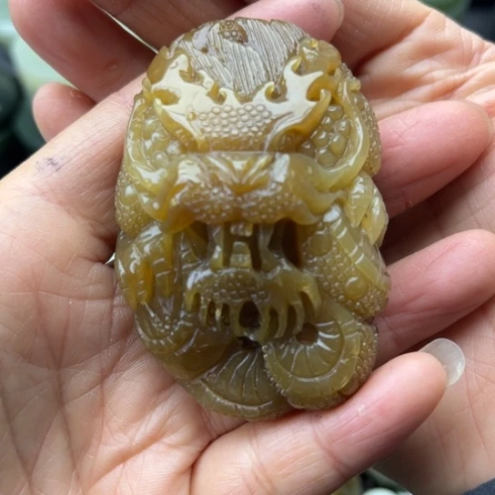 和田玉未镶嵌珠宝半成品