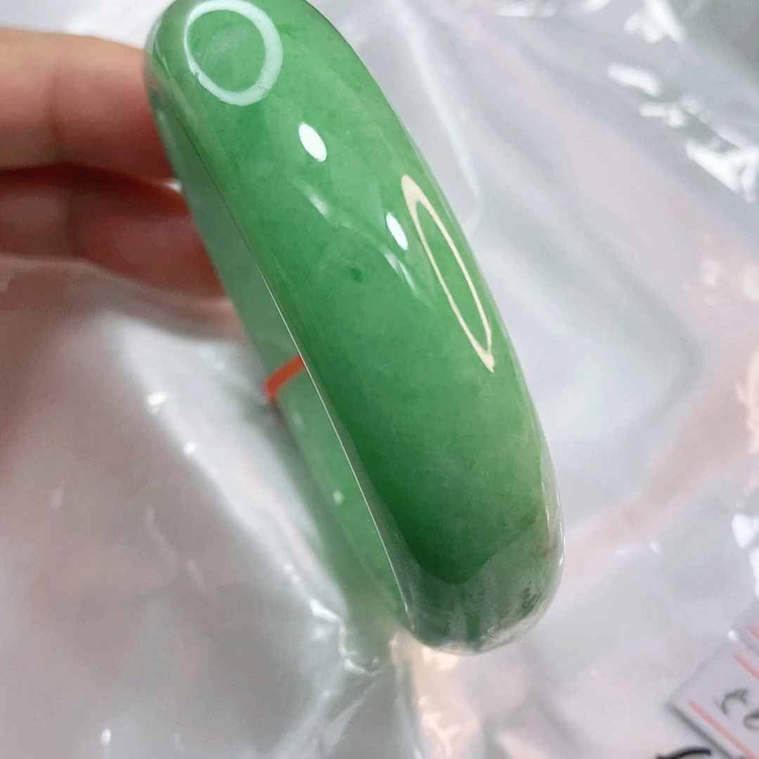 翡翠手镯未镶嵌55.8圈口贵妃