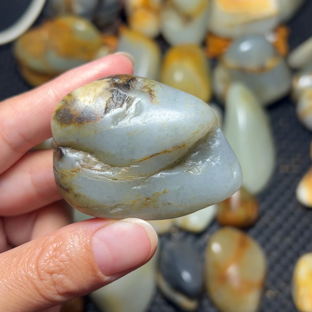 和田玉未镶嵌把件B20