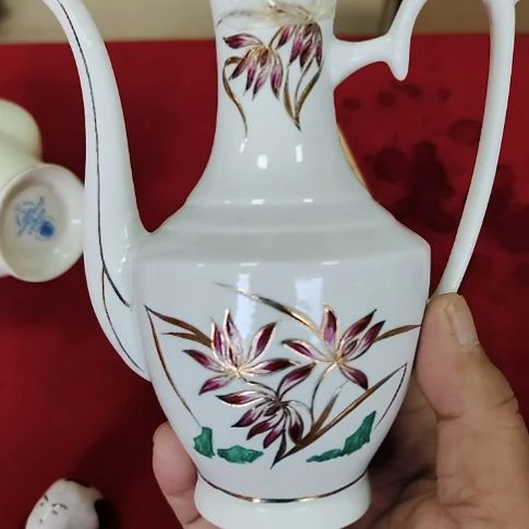 瓷片瓷器，各种摆件，沙锅，五厂，七厂！