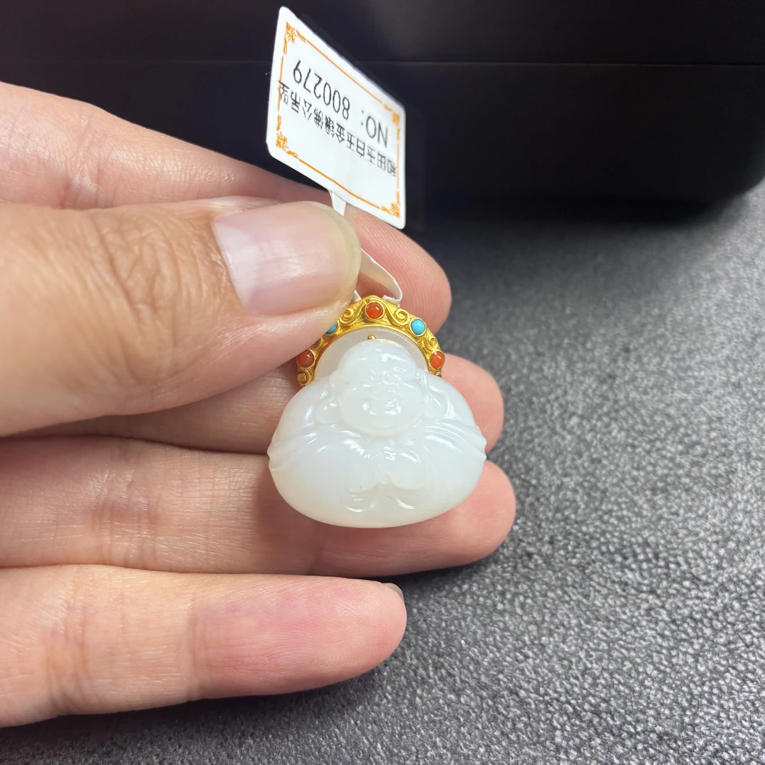 和田玉俄料白玉18k金佛公吊坠