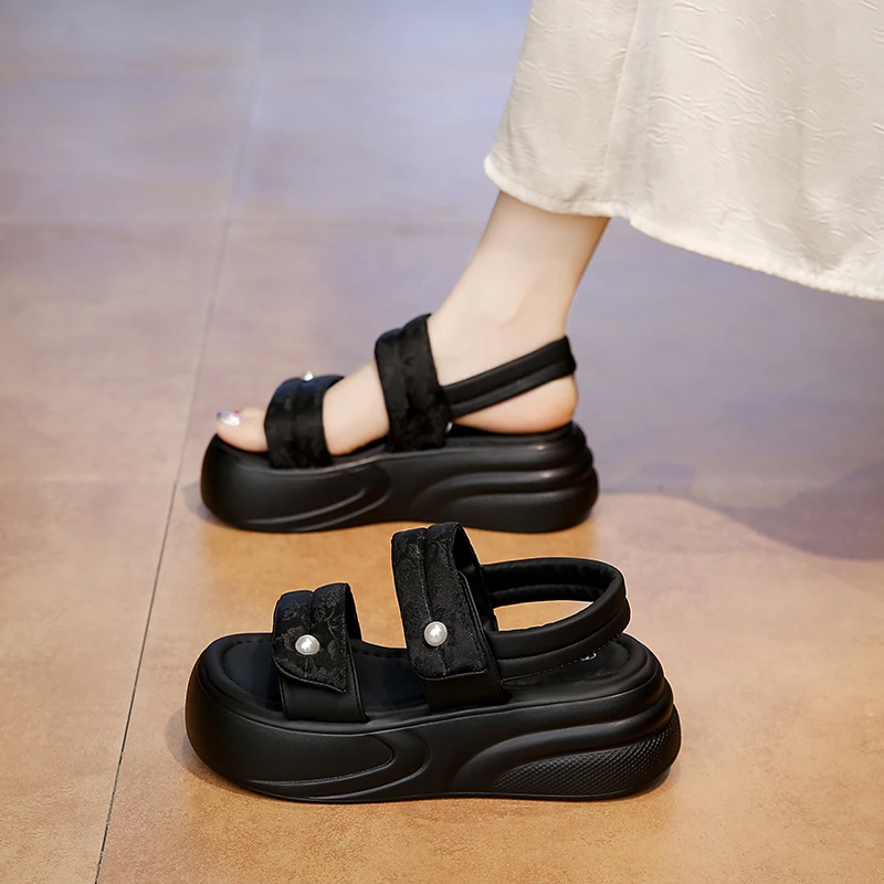 小码33厚底松糕罗马凉鞋女款爆款2025夏季新款百搭防滑运动沙滩鞋