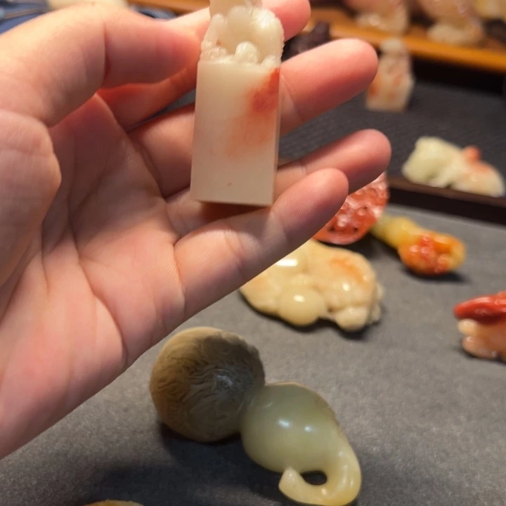违***愧寿山石印石寿山石雕刻工艺精湛精巧