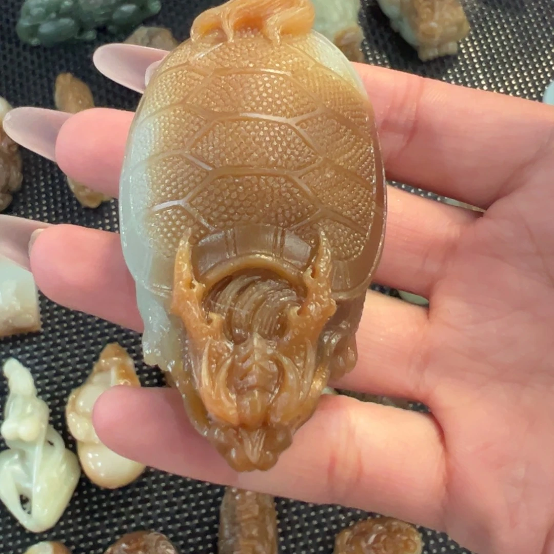 和田玉（糖玉）未镶嵌颈饰