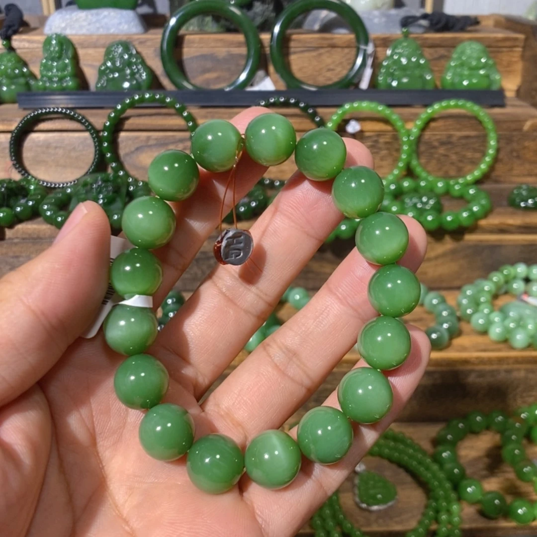 【闪购商品】吊坠(不含链)未镶嵌和田玉俄料浓粉绿猫眼手串 12