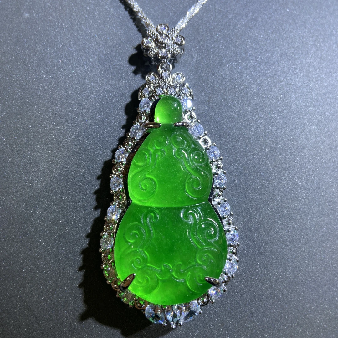 精选d194-典藏轻奢-重工豪华吊坠