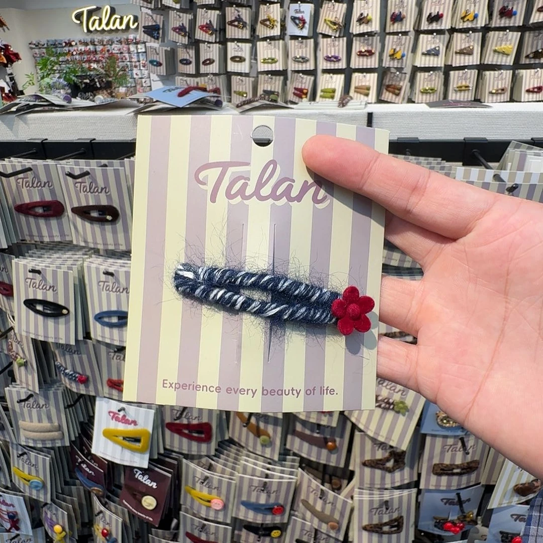 蓝色夹子红色爱心