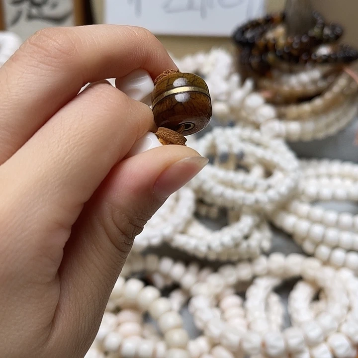 香榧木牦牛骨1.6汉堡珠