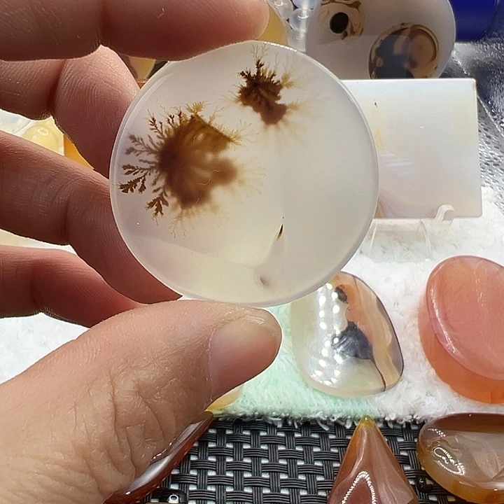 玛瑙/玉髓未镶嵌颈饰