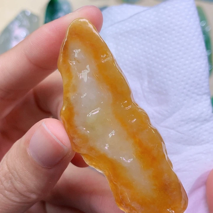 翡翠未镶嵌吊坠(不含链) 3832