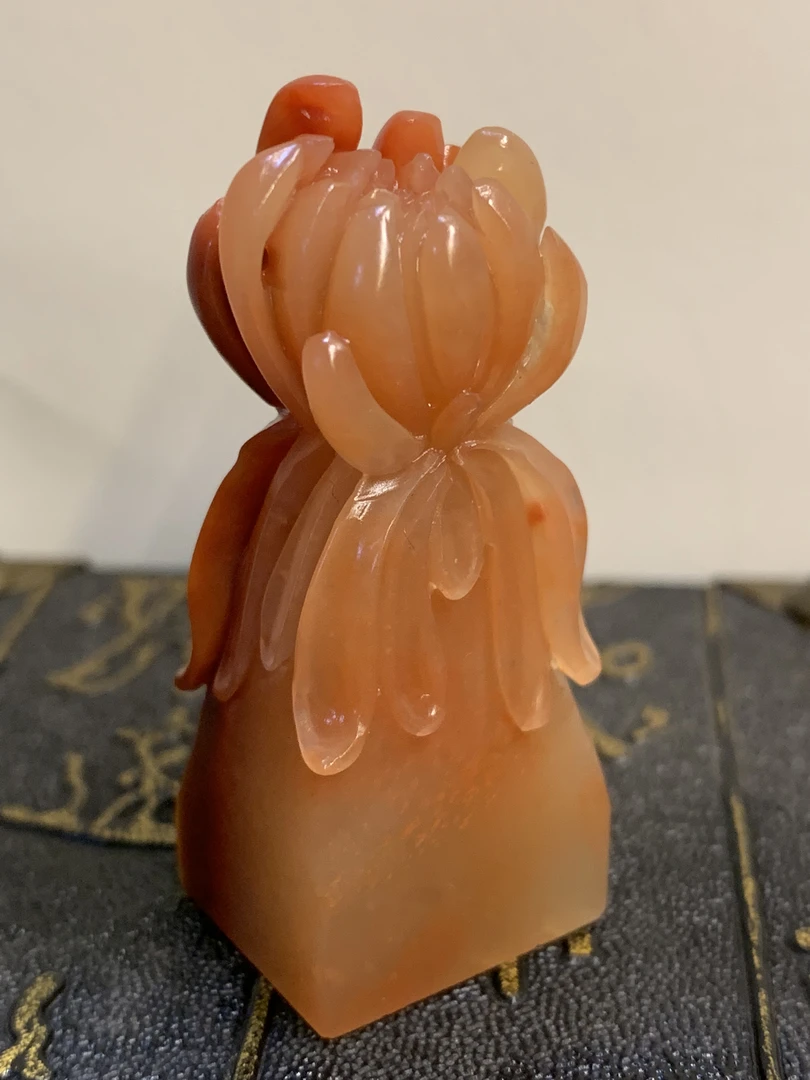 老挝石雕纽