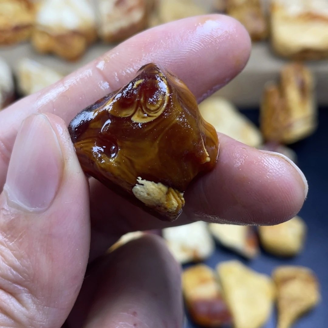 定制琥珀未镶嵌定制