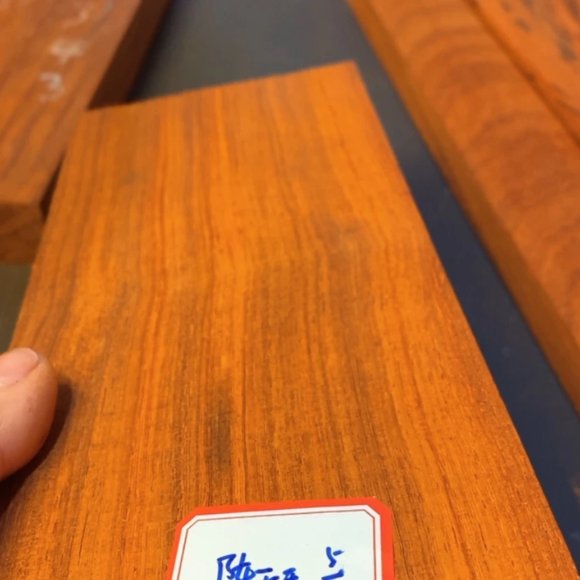 【闪购商品】非洲紫檀（红花梨）