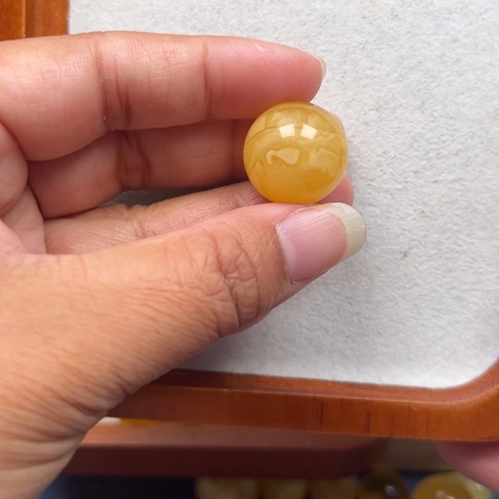 琥珀未镶嵌珠宝奇石M8号18+妖花