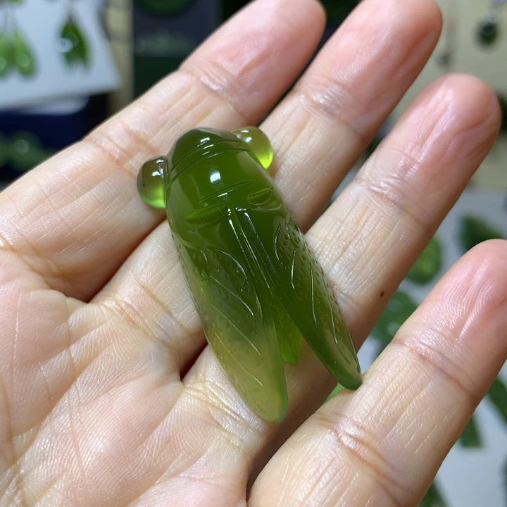 岫玉颈饰未镶嵌轩*牛吊坠