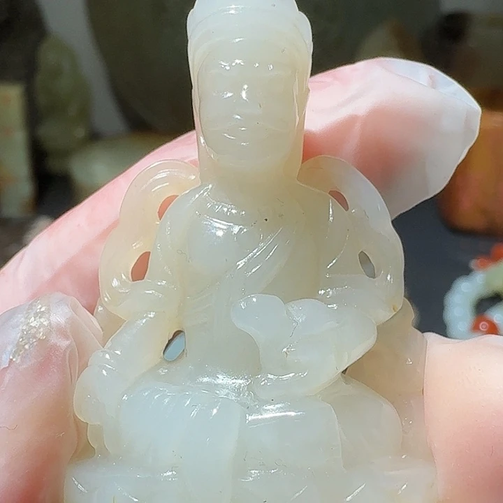 欲***都和田玉未镶嵌颈饰