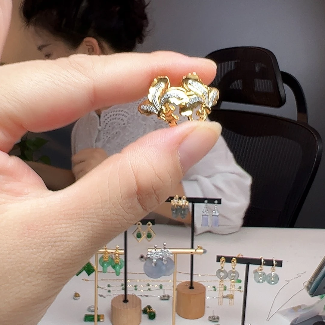 秋***忆翡翠银S925镶嵌耳饰天然翡翠