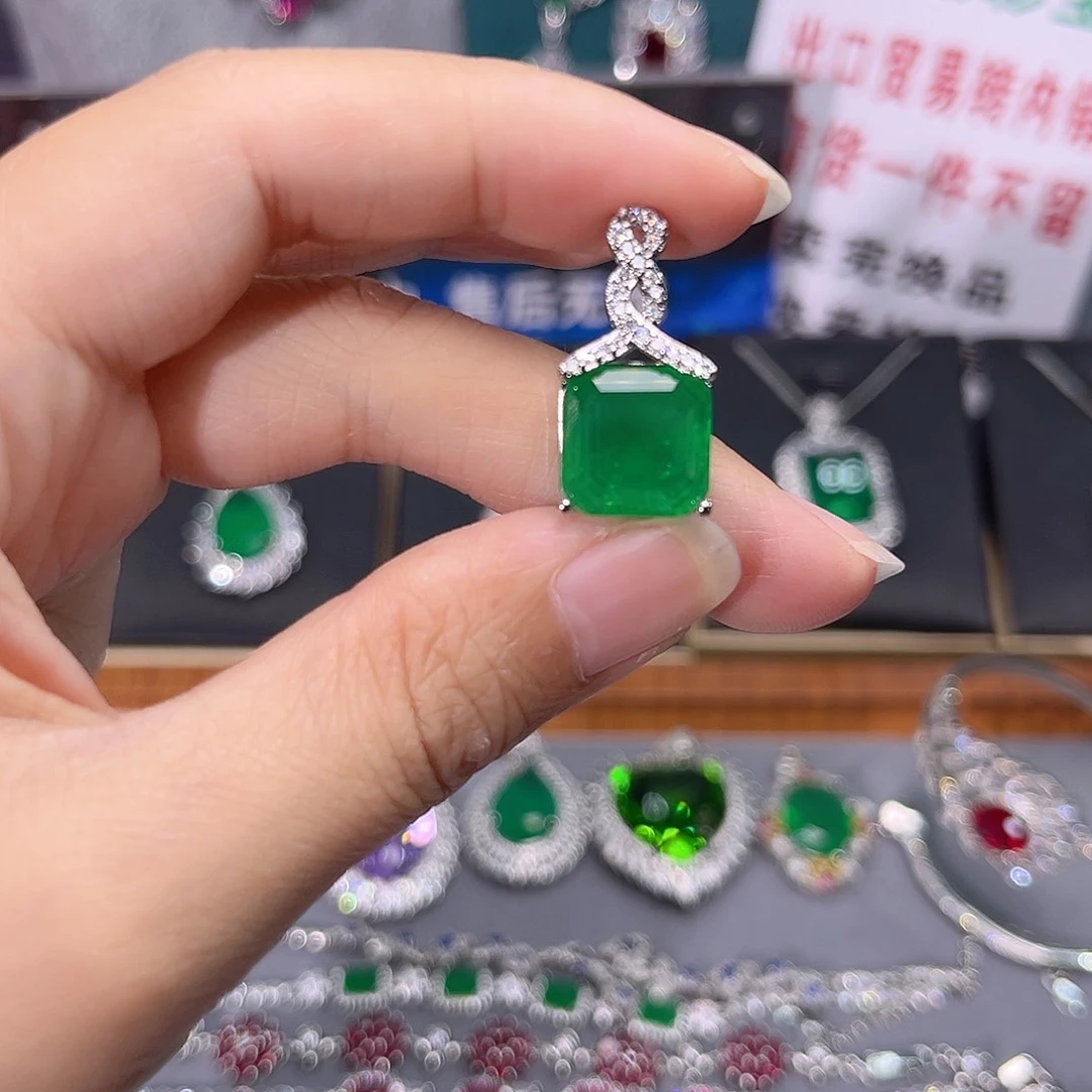 银S925镶嵌颈饰祖母绿t 77