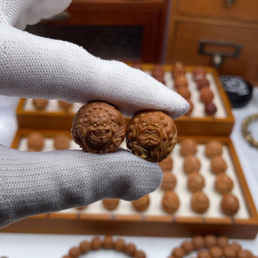 河***伟吊坠猴头核桃猴头核桃雕刻