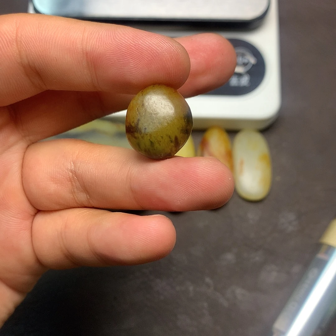 和田玉（糖玉）未镶嵌挂件