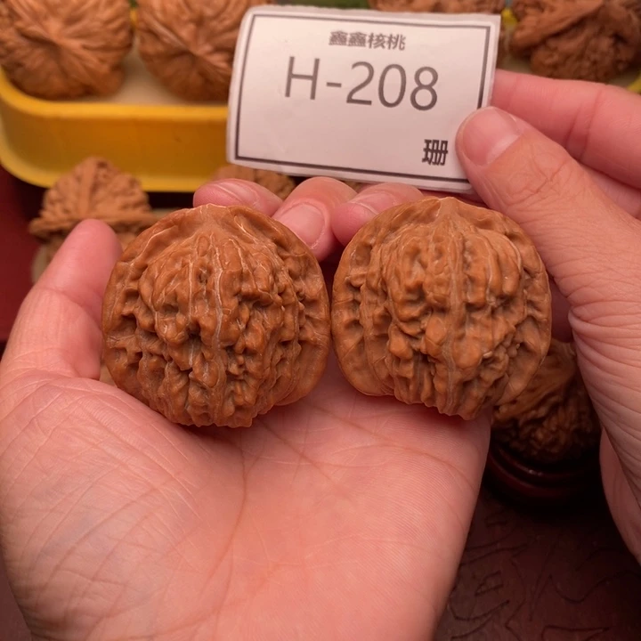 桃核把件山地楼41…..