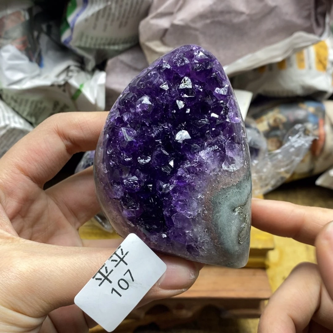 紫晶乌拉圭未镶嵌