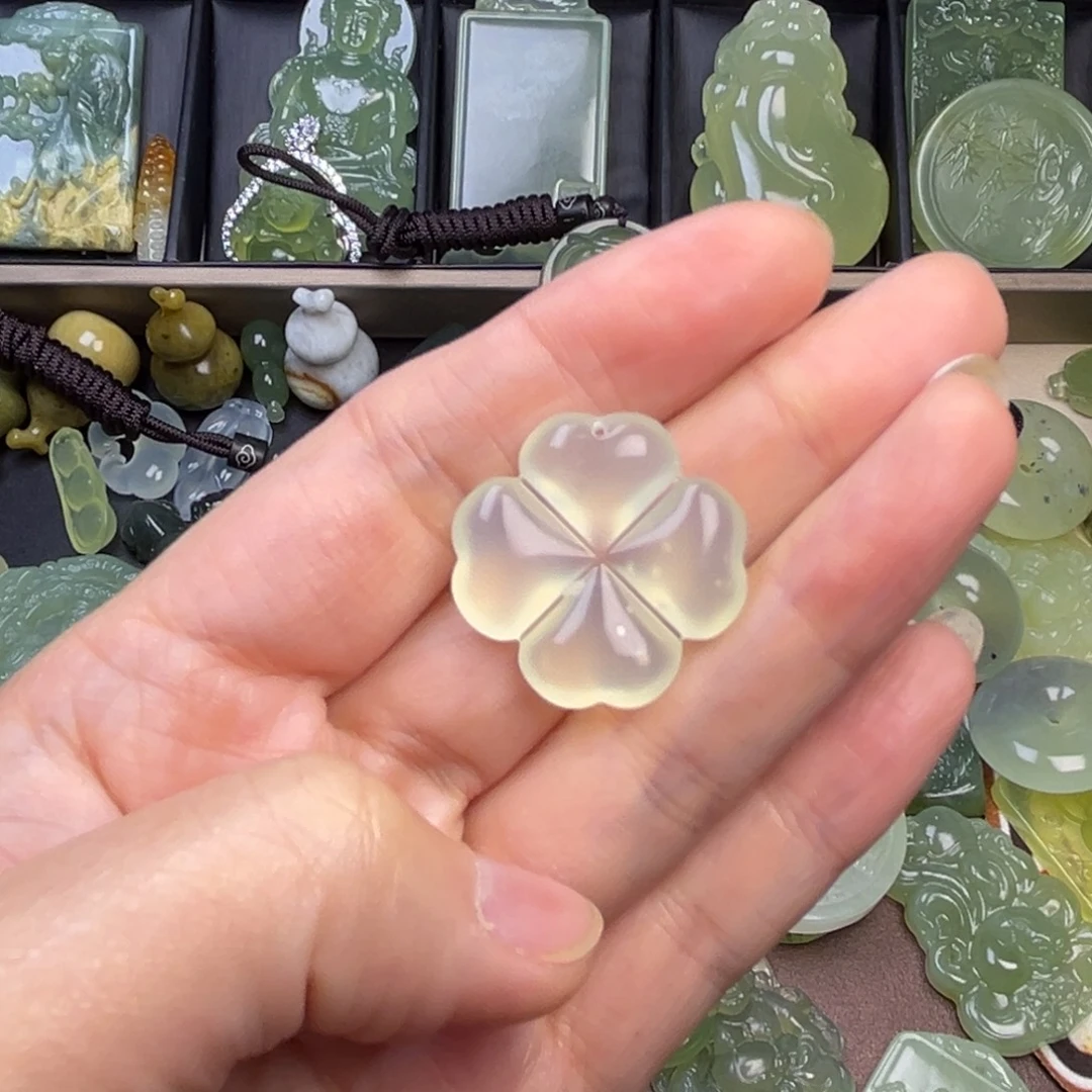 蛇纹石玉未镶嵌吊坠(赠链)