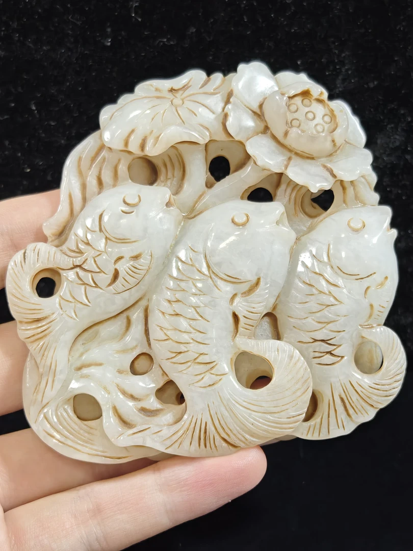 旧藏天然和田玉连年有余摆件手把件