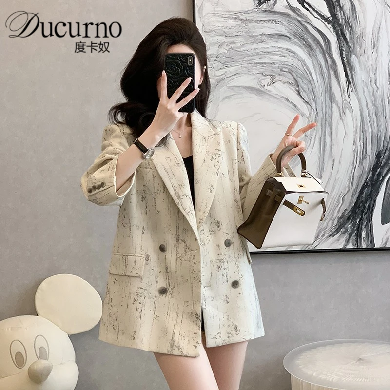 秋季职业正装轻职风时尚小西服气质小众设计感宽松休闲西装外套女